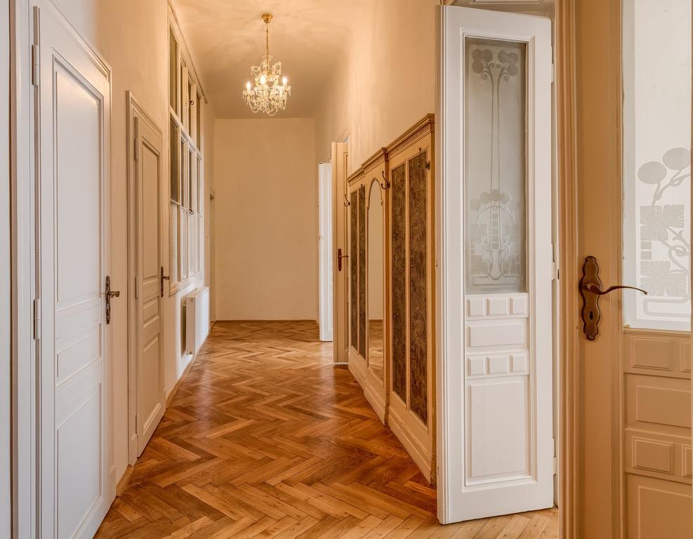Apartments 39 Wenceslas Square Прага Екстериор снимка